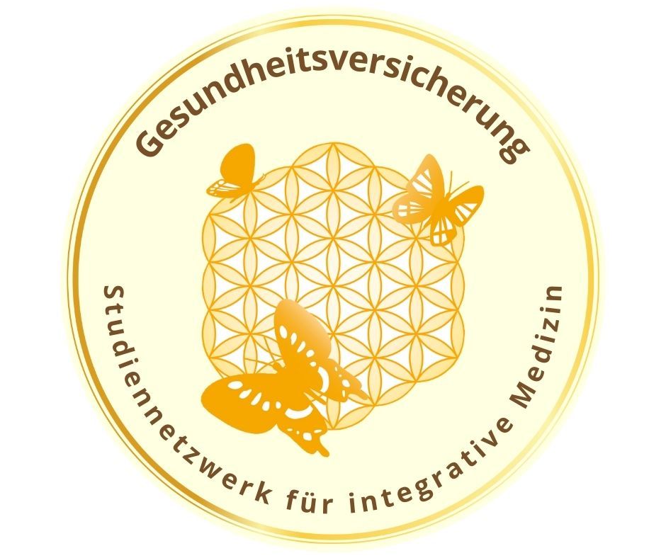 Freiberuflich und gleichzeitig in einem starken Team Gemeinsam bauen wir uns eine Gesundheitsversicherung auf, die uns mit Wunscherfüllungsstudien dabei hilft, dass unsere Wünsche wahr werden. Für den grundlegenden Wunsch nach Frieden läuft die Friedens-Feldstudie. Meine einzigartige Lebensgeschichte macht das möglich. Als Diplommathematikerin + Softwareentwicklerin für betriebswirtschaftliche Software komme ich aus vielen Jahren starker Schmerzen. Als Heilerin fand ich einen Weg aus den Schmerzen durch den Aufbau metaphysischer Heilräume. Nach meinem Abschluss als Heilpraktikerin war ich an der Todesgrenze und habe auf dem Rückweg ins Leben die Gesundheitsversicherung aufgebaut.